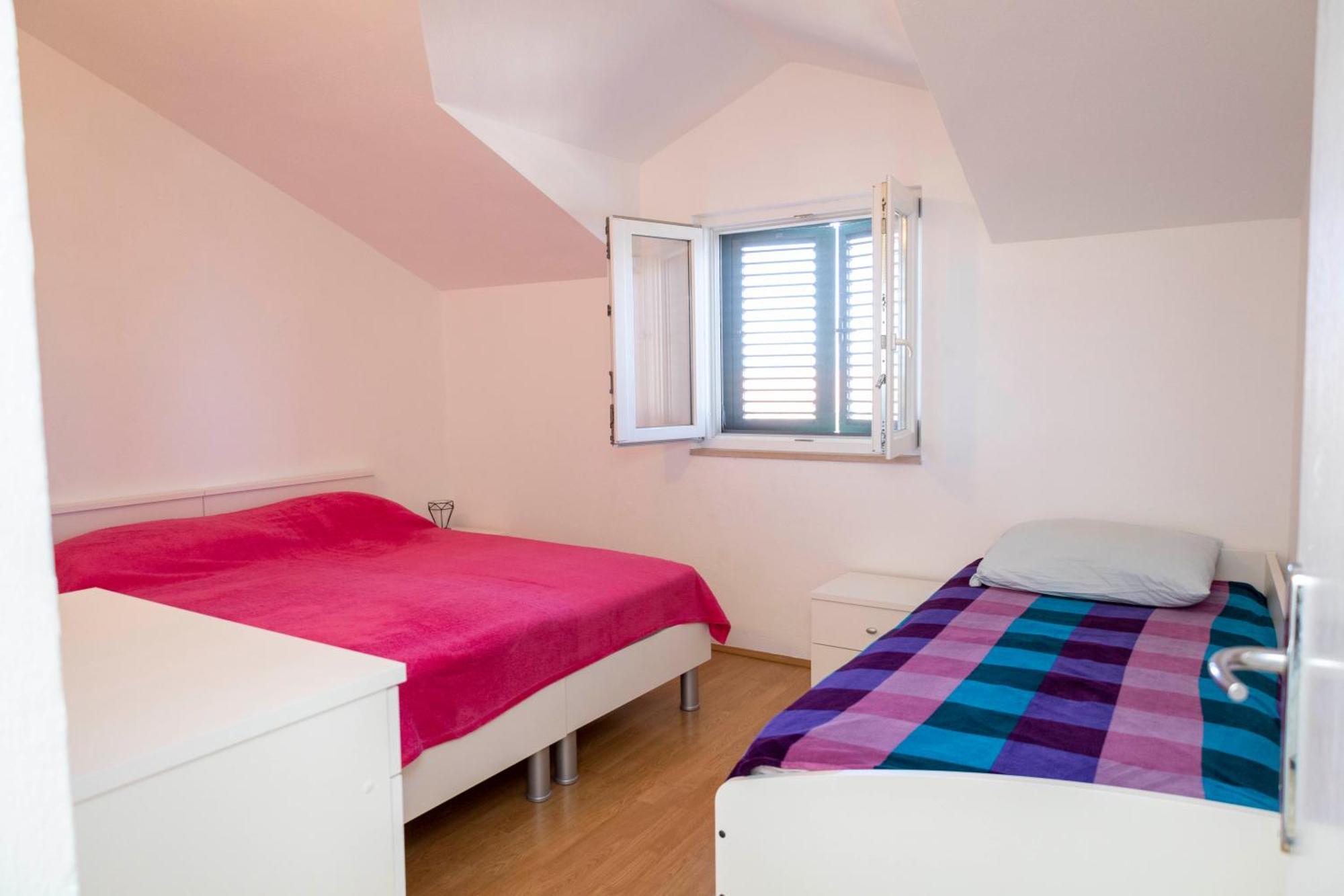 Apartments Jaksic - Zile Supetar Exterior photo